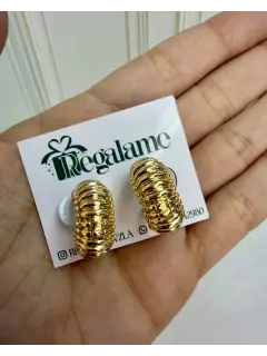 Argolla gruesa con diseño acanalado - Dorado