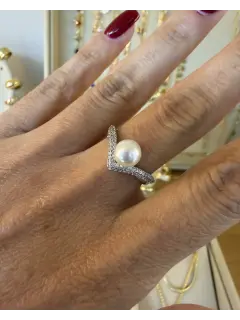 Anillo en "V" con perla - Plateado