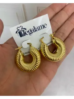 Argolla tipo U - Baño de oro. Mediana