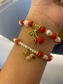 Pulseras de cerezas