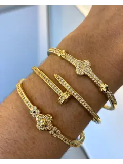 Brazaletes con circones