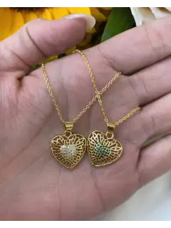 Collar- Dije de corazón con girasol (en el medio con color). Serie #CO09